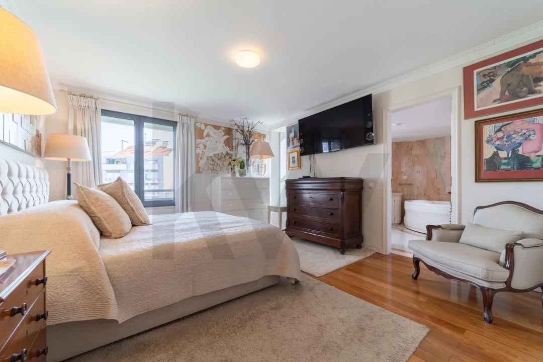 Apartamento T5 para Venda em Avenidas Novas Foto 13