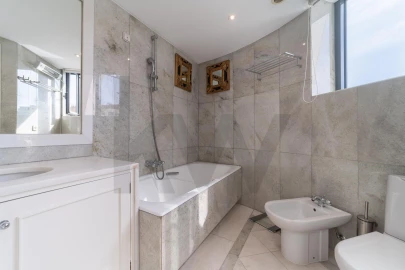 Apartamento T5 para Venda em Avenidas Novas