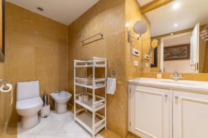 Apartamento T5 para Venda em Avenidas Novas