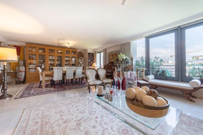 Apartamento T5 para Venda em Avenidas Novas