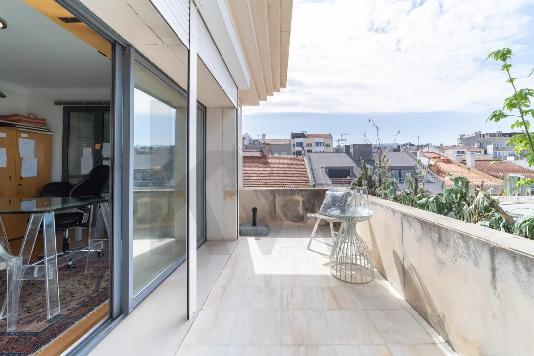 Apartamento T5 para Venda em Avenidas Novas Foto 34