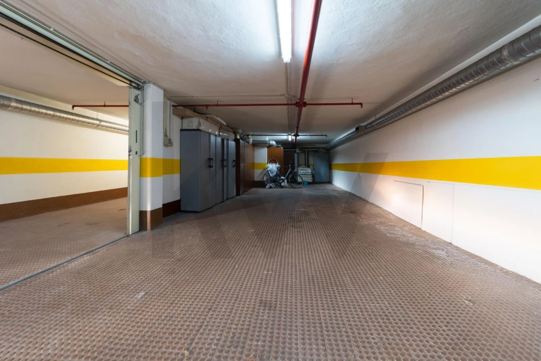 Apartamento T5 para Venda em Avenidas Novas Foto 38