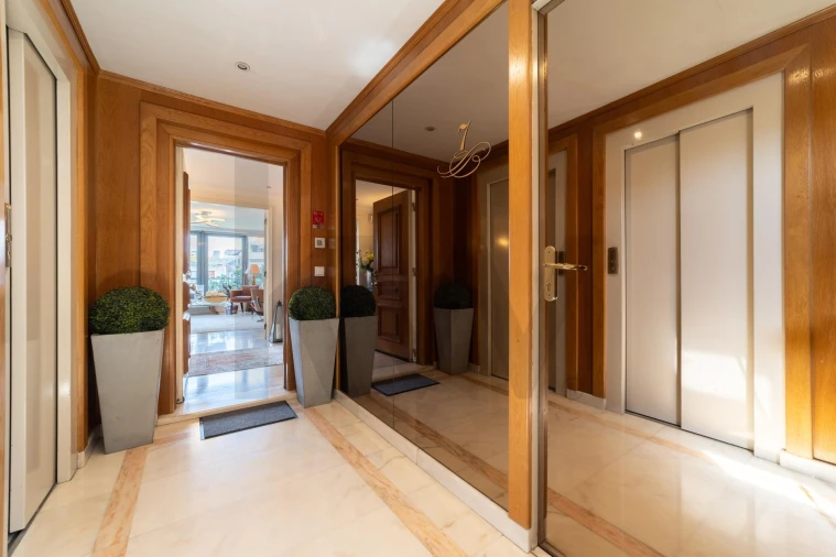 Apartamento T5 para Venda em Avenidas Novas Foto 35