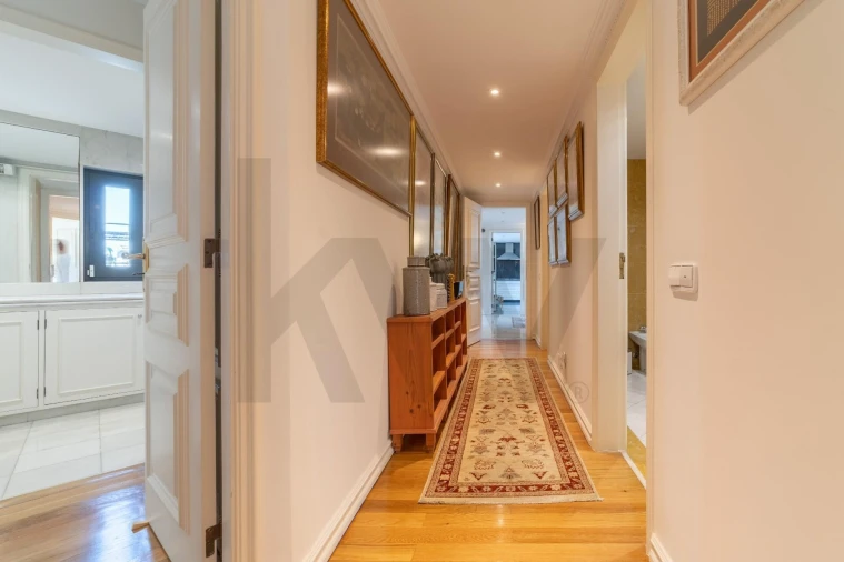 Apartamento T5 para Venda em Avenidas Novas Foto 21