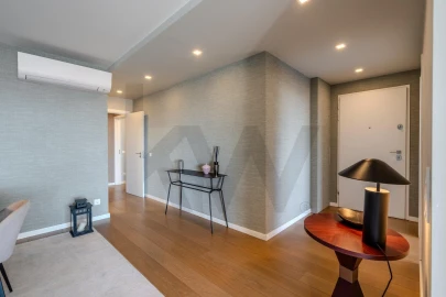 Apartamento T3 para Arrendamento em Carcavelos e Parede