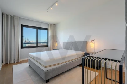 Apartamento T3 para Arrendamento em Carcavelos e Parede