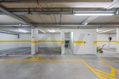 Apartamento T3 para Arrendamento em Carcavelos e Parede