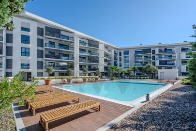 Apartamento T3 para Arrendamento em Carcavelos e Parede