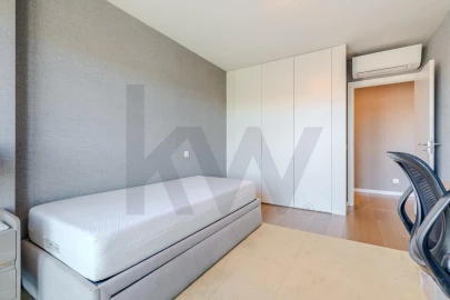 Apartamento T3 para Arrendamento em Carcavelos e Parede