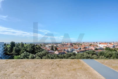 Apartamento T3 para Arrendamento em Carcavelos e Parede