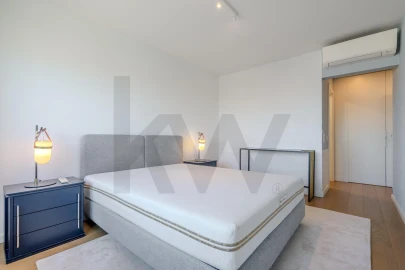 Apartamento T3 para Arrendamento em Carcavelos e Parede