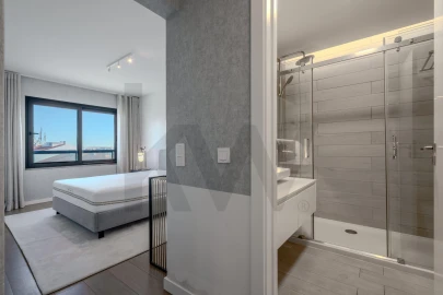Apartamento T3 para Arrendamento em Carcavelos e Parede