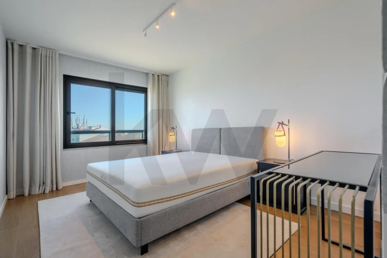 Apartamento T3 para Arrendamento em Carcavelos e Parede Foto 14