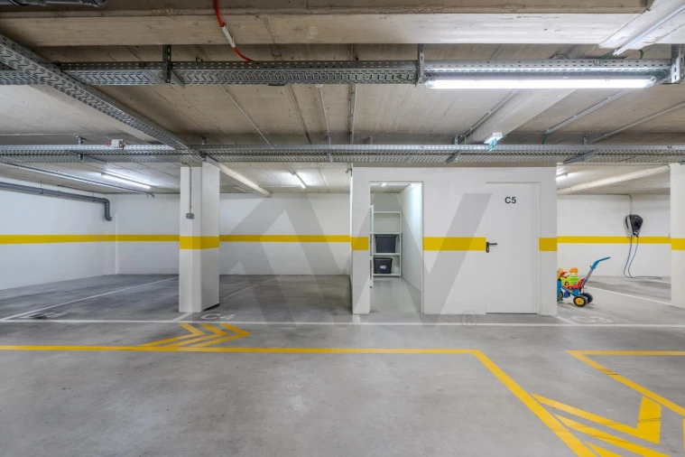 Apartamento T3 para Arrendamento em Carcavelos e Parede Foto 48