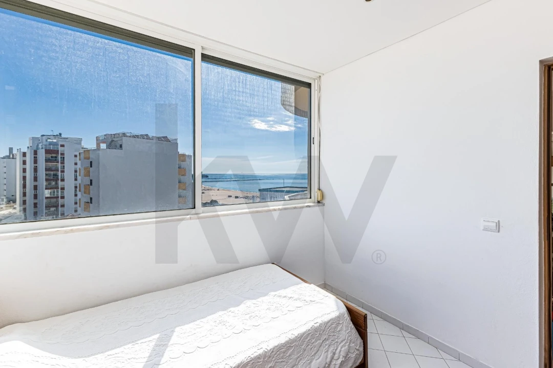 Apartamento T4 para Venda em Portimão Foto 10