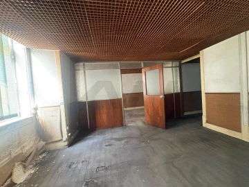Prédio para Venda em Santa Maria Maior