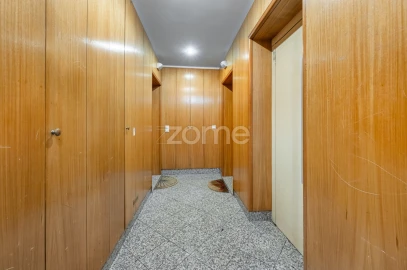 Apartamento T2 para Venda em Mafamude e Vilar do Paraíso