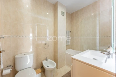 Apartamento T2 para Venda em Mafamude e Vilar do Paraíso