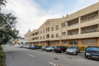 Apartamento T2 para Venda em Mafamude e Vilar do Paraíso