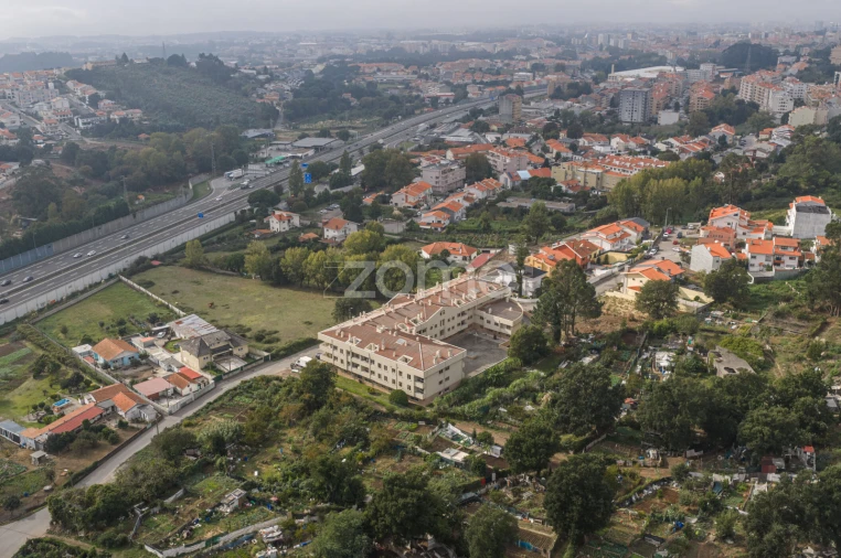Apartamento T2 para Venda em Mafamude e Vilar do Paraíso Foto 4