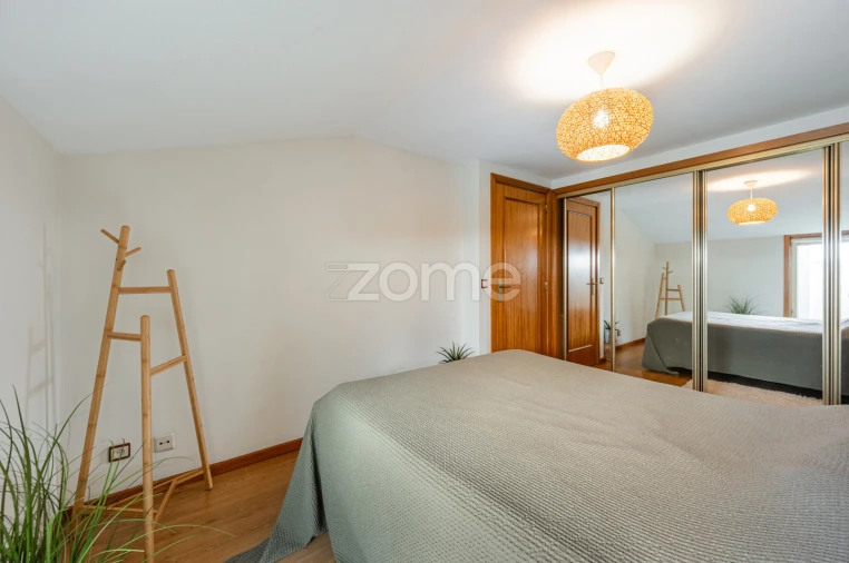 Apartamento T2 para Venda em Mafamude e Vilar do Paraíso Foto 23