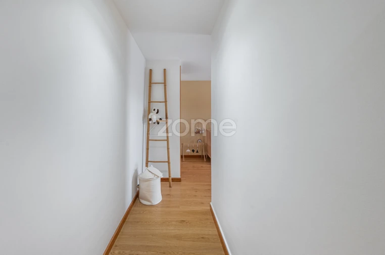 Apartamento T2 para Venda em Mafamude e Vilar do Paraíso Foto 28