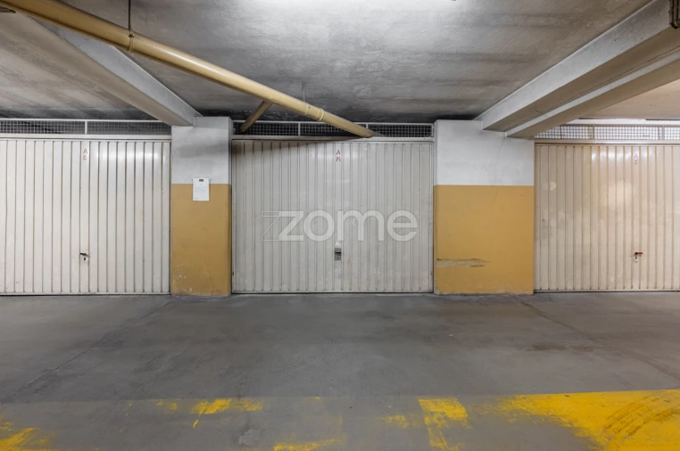 Apartamento T2 para Venda em Mafamude e Vilar do Paraíso Foto 29