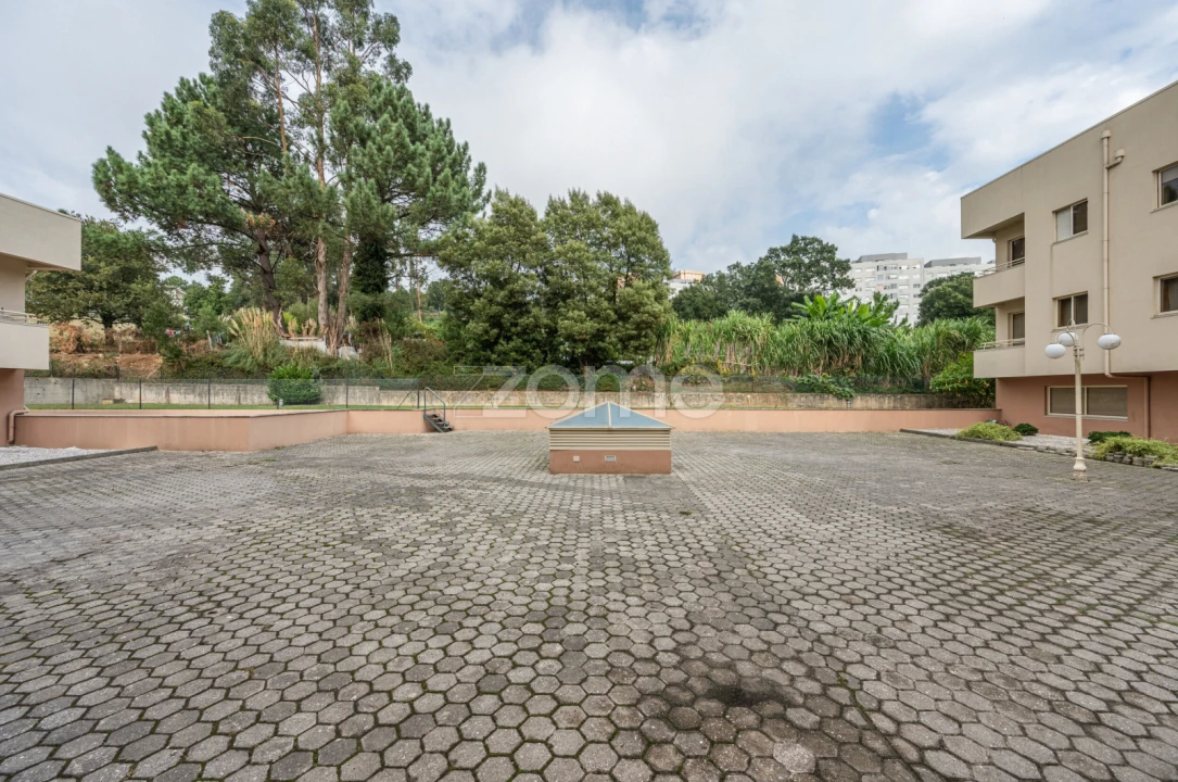 Apartamento T2 para Venda em Mafamude e Vilar do Paraíso Foto 37