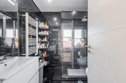 Apartamento T3 para Venda em Fânzeres e São Pedro da Cova