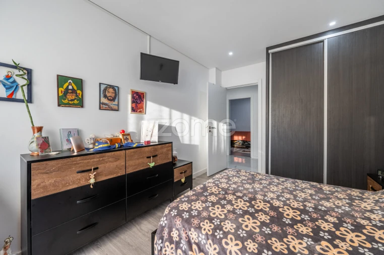 Apartamento T3 para Venda em Fânzeres e São Pedro da Cova Foto 14