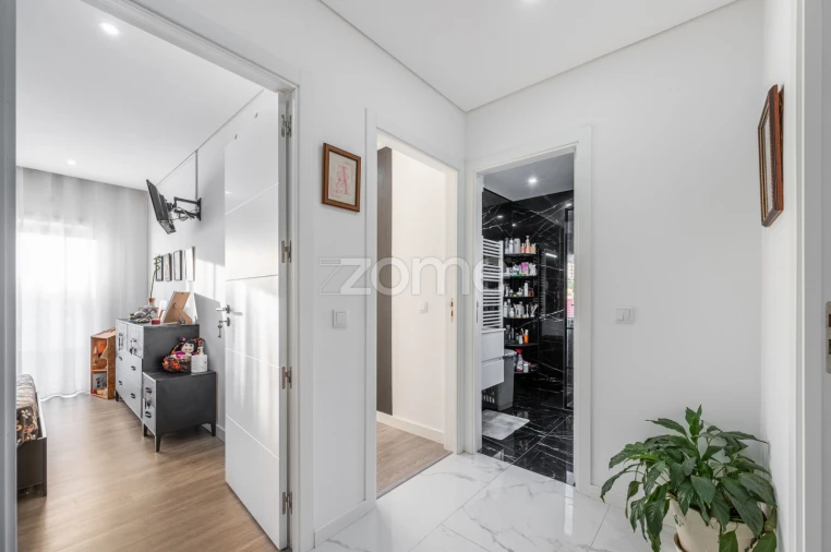 Apartamento T3 para Venda em Fânzeres e São Pedro da Cova Foto 11