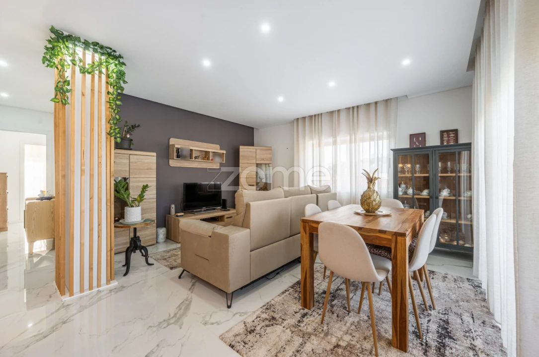 Apartamento T3 para Venda em Fânzeres e São Pedro da Cova Foto 4