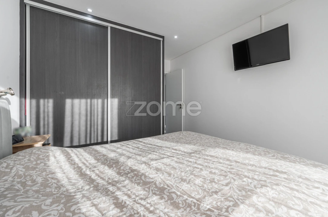 Apartamento T3 para Venda em Fânzeres e São Pedro da Cova Foto 13