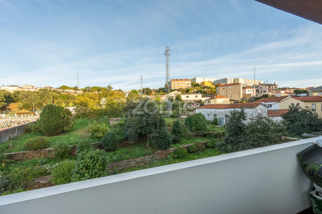 Apartamento T3 para Venda em Fânzeres e São Pedro da Cova Foto 21