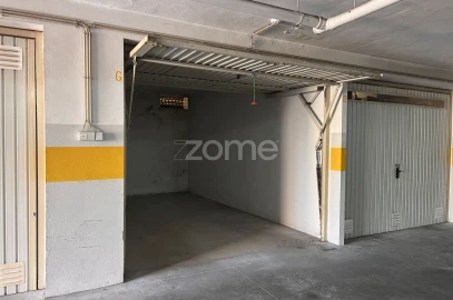 Garagem para Arrendamento em São Mamede de Infesta e Senhora da Hora