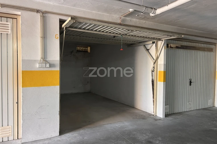 Garagem para Arrendamento em São Mamede de Infesta e Senhora da Hora Foto 4
