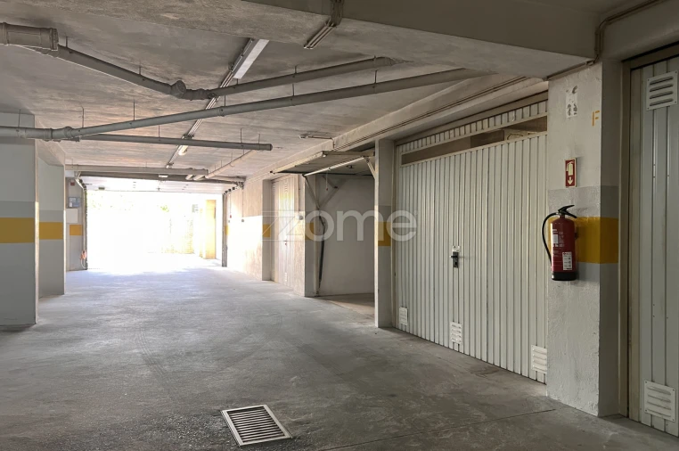 Garagem para Arrendamento em São Mamede de Infesta e Senhora da Hora Foto 8