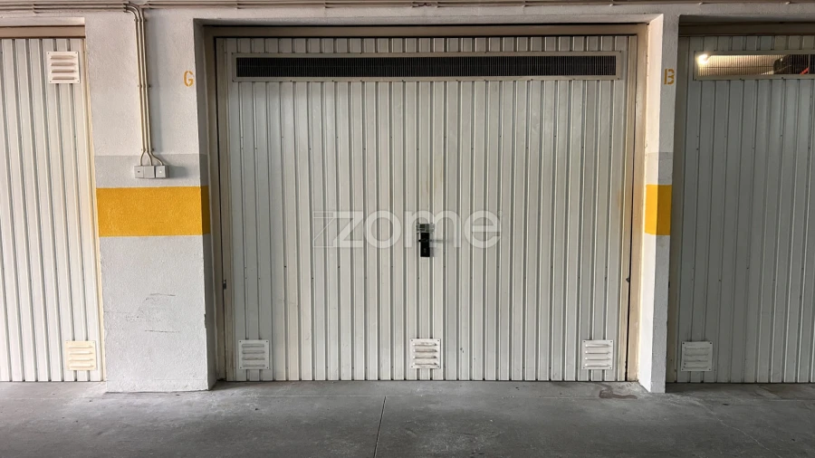 Garagem para Arrendamento em São Mamede de Infesta e Senhora da Hora