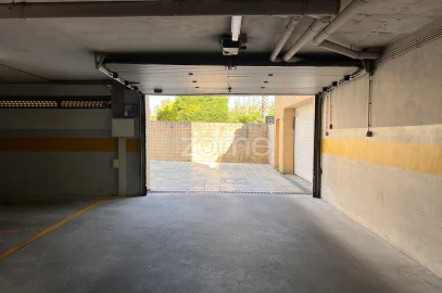 Garagem para Arrendamento em São Mamede de Infesta e Senhora da Hora