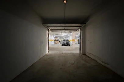 Garagem para Arrendamento em São Mamede de Infesta e Senhora da Hora
