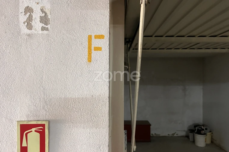 Garagem para Arrendamento em São Mamede de Infesta e Senhora da Hora Foto 5