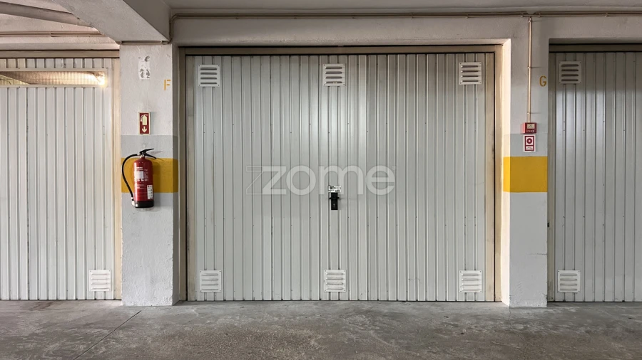 Garagem para Arrendamento em São Mamede de Infesta e Senhora da Hora