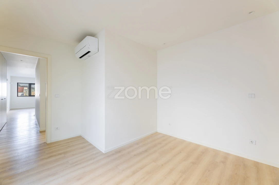 Apartamento T2 para Arrendamento em São Vicente (Braga) Foto 8