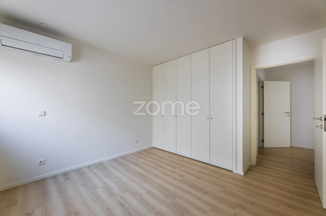 Apartamento T2 para Arrendamento em São Vicente (Braga) Foto 12