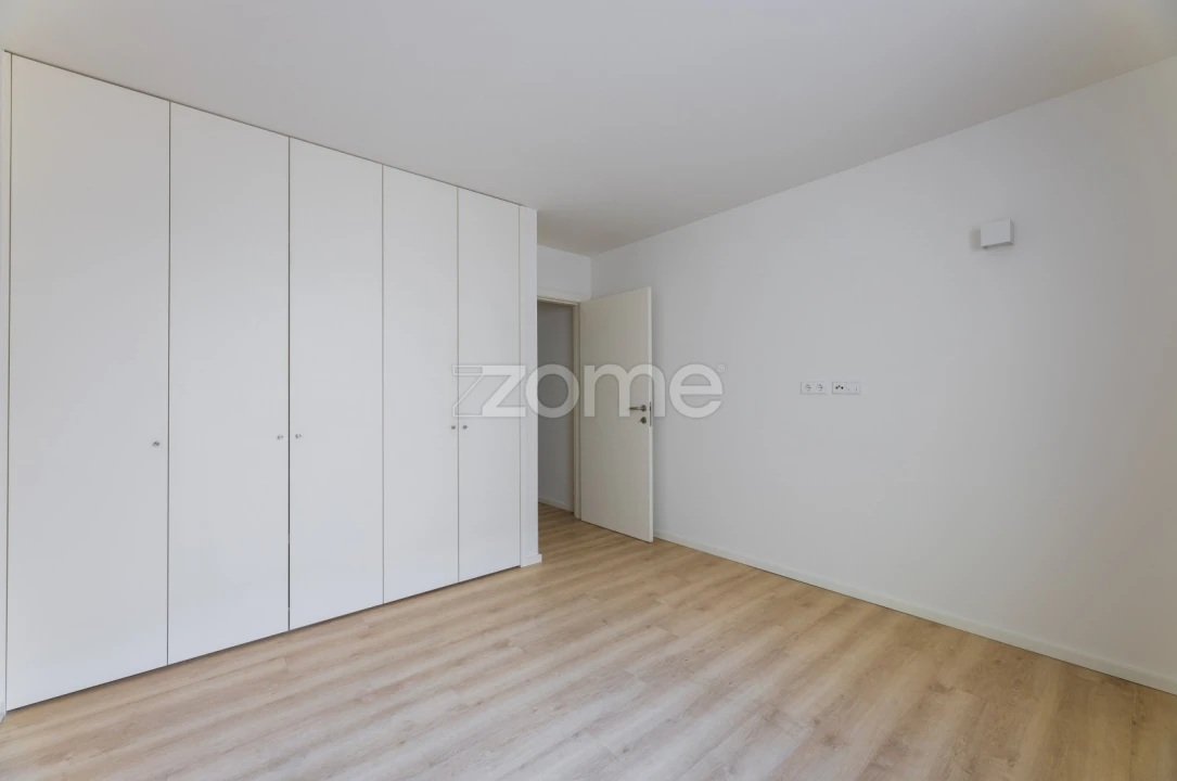 Apartamento T2 para Arrendamento em São Vicente (Braga) Foto 13