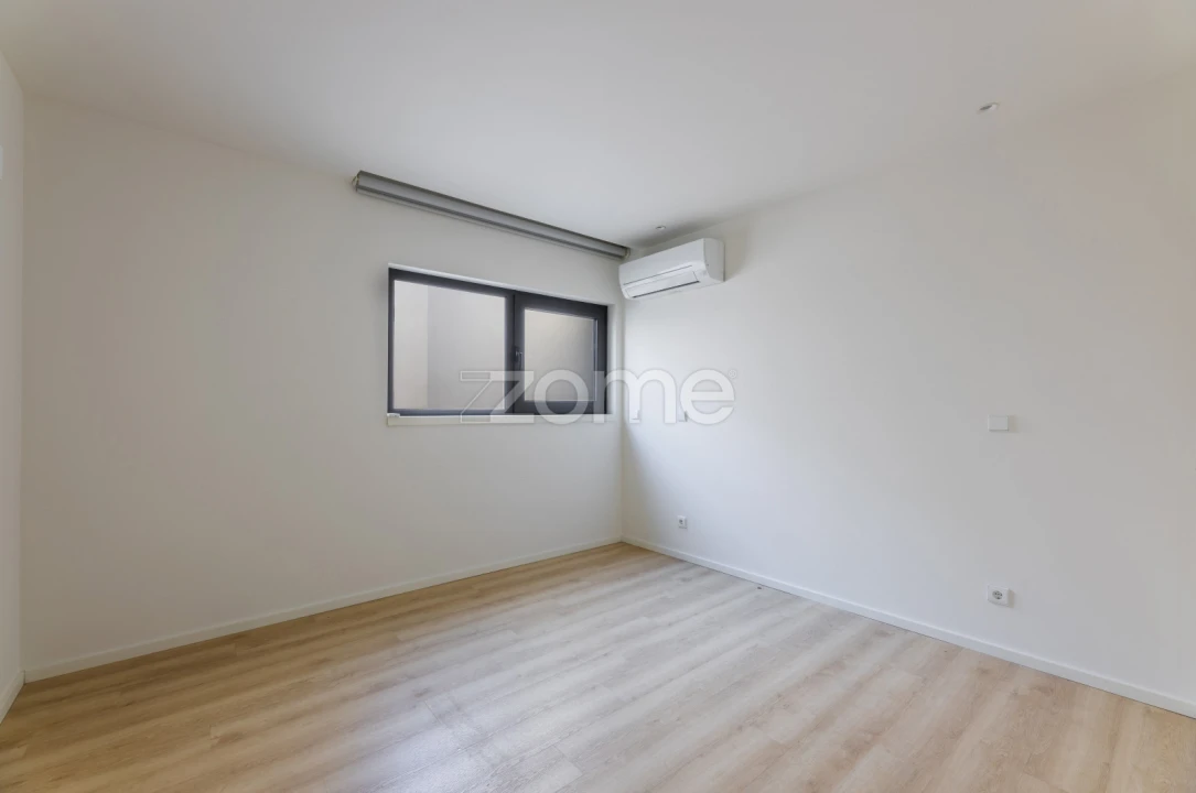 Apartamento T2 para Arrendamento em São Vicente (Braga) Foto 14