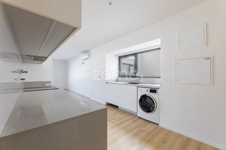 Apartamento T2 para Arrendamento em São Vicente (Braga) Foto 6