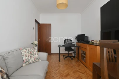 Apartamento T1 para Venda em Ajuda