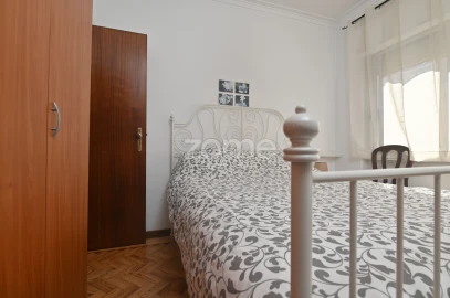 Apartamento T1 para Venda em Ajuda