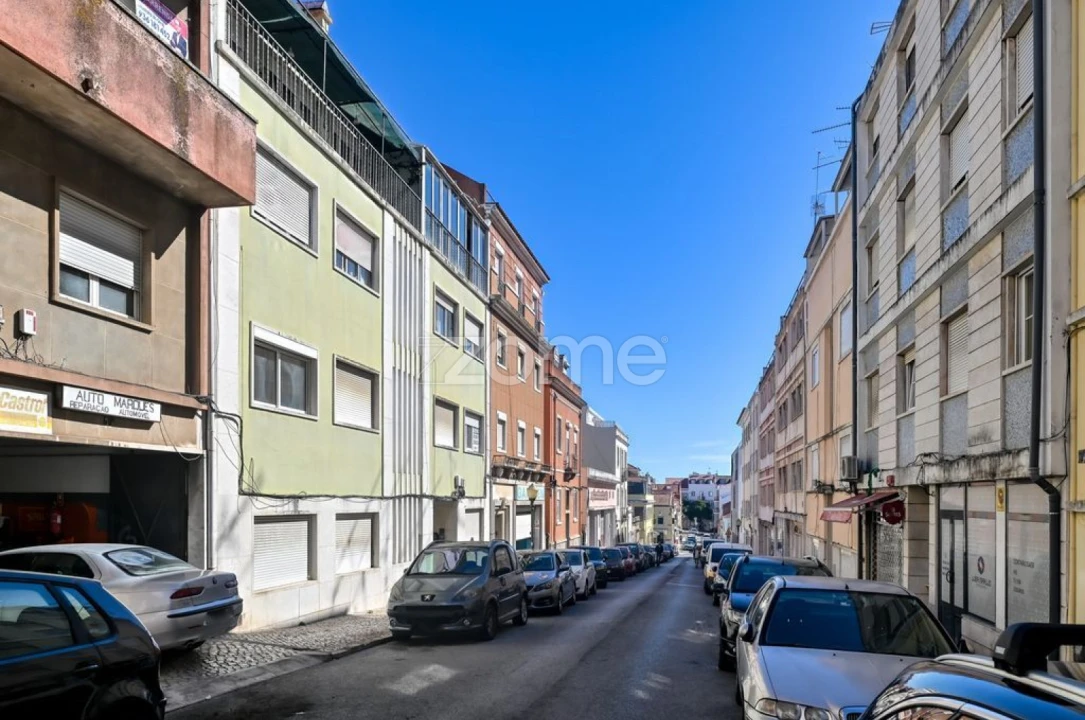 Apartamento T1 para Venda em Ajuda Foto 15
